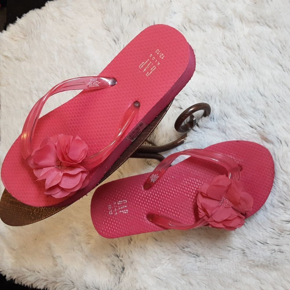 Gap Kids Shoes Flip‎ Flops Hot Pink Peonies size 12-13